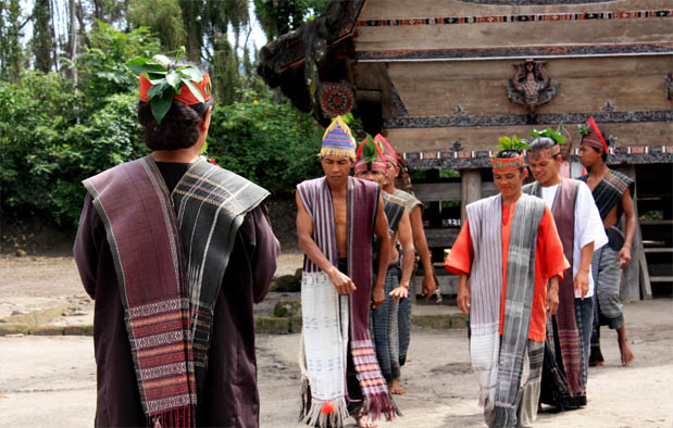  yang kini hidup di Sumatera Utara dan sekitarnya sudah mulai terkuak Asal Usul Suku Batak Karo Mandailing secara Mistis